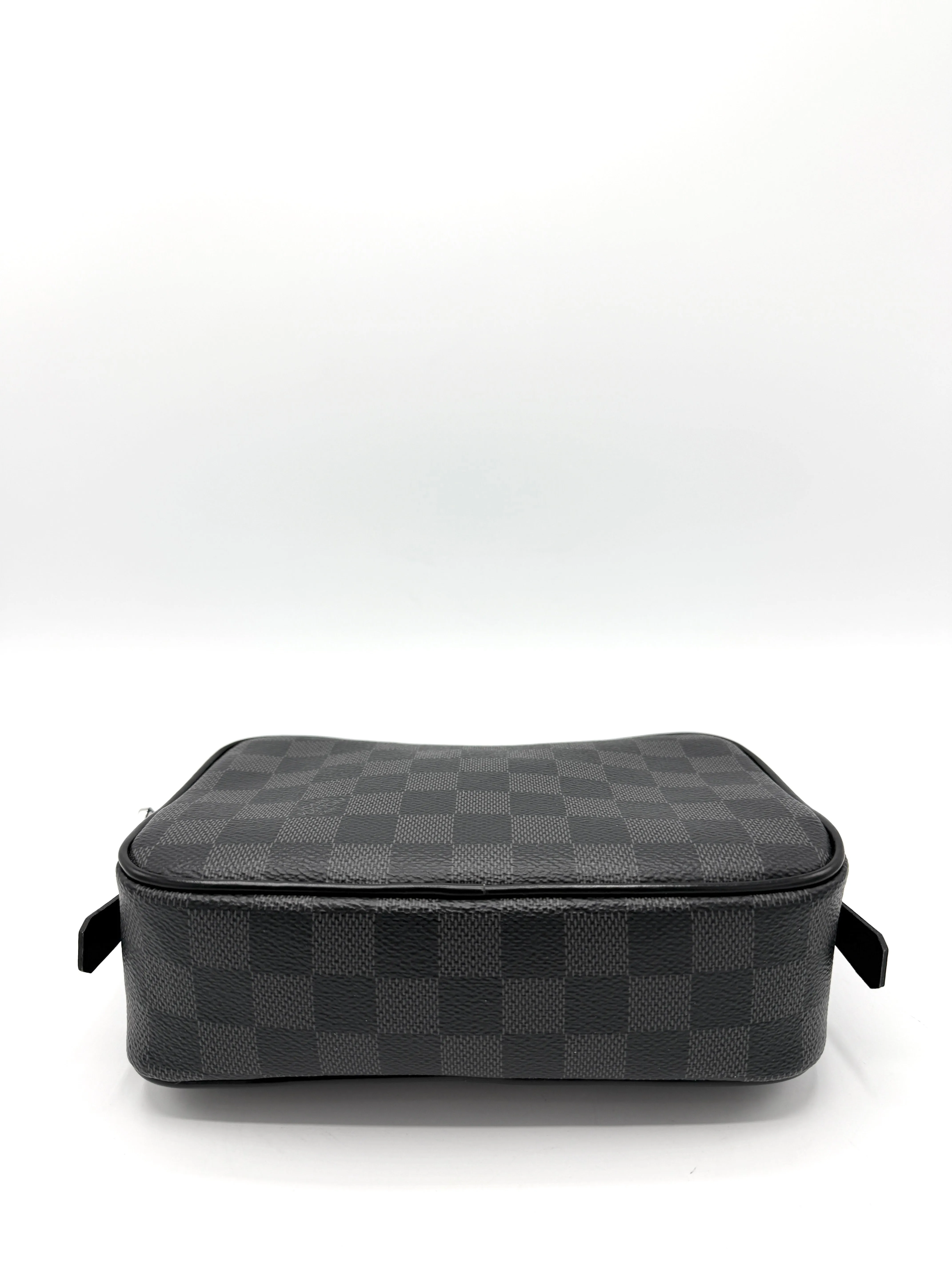 Damier Graphite Toiletry Pouch 20