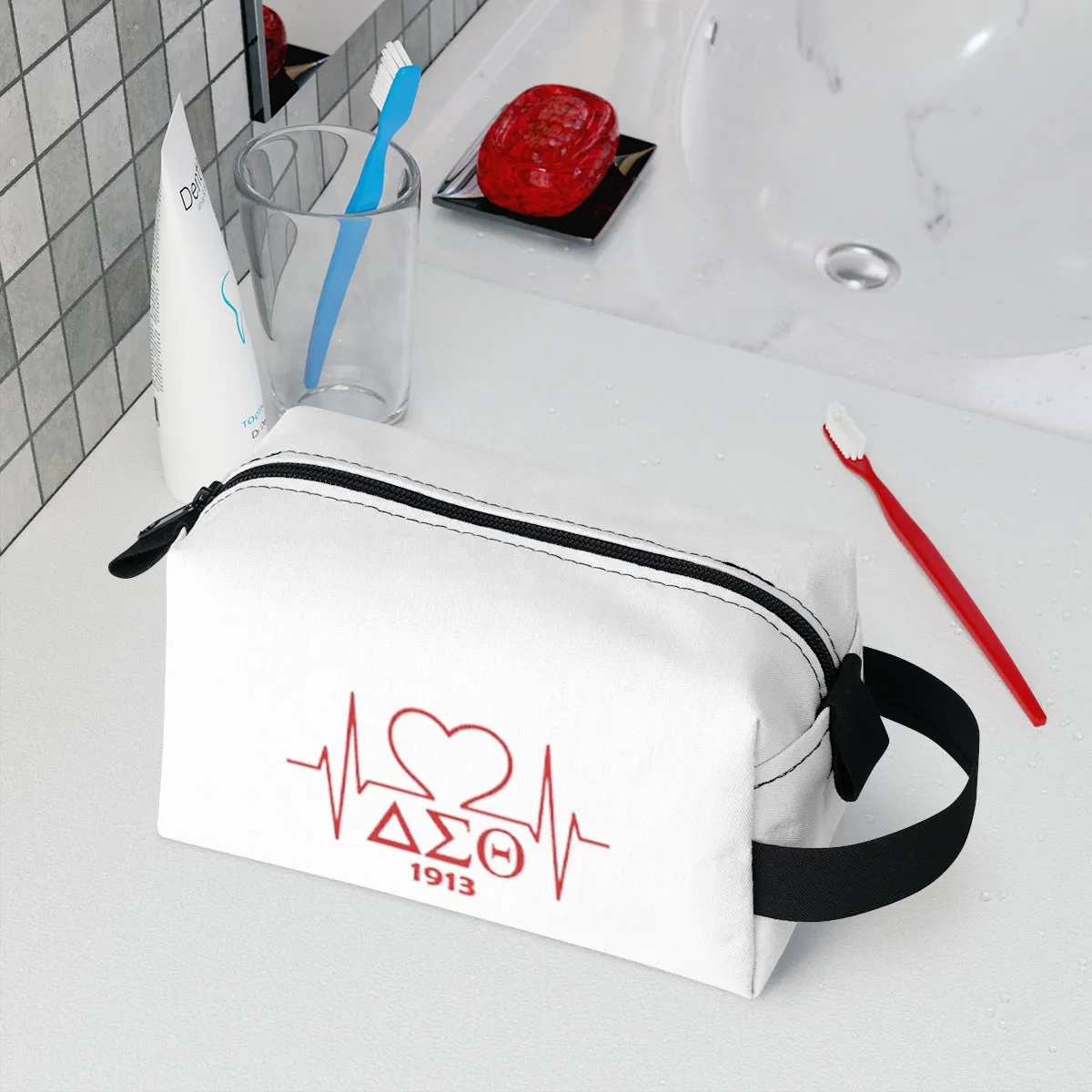 Delta Heartbeat Toiletry Bag