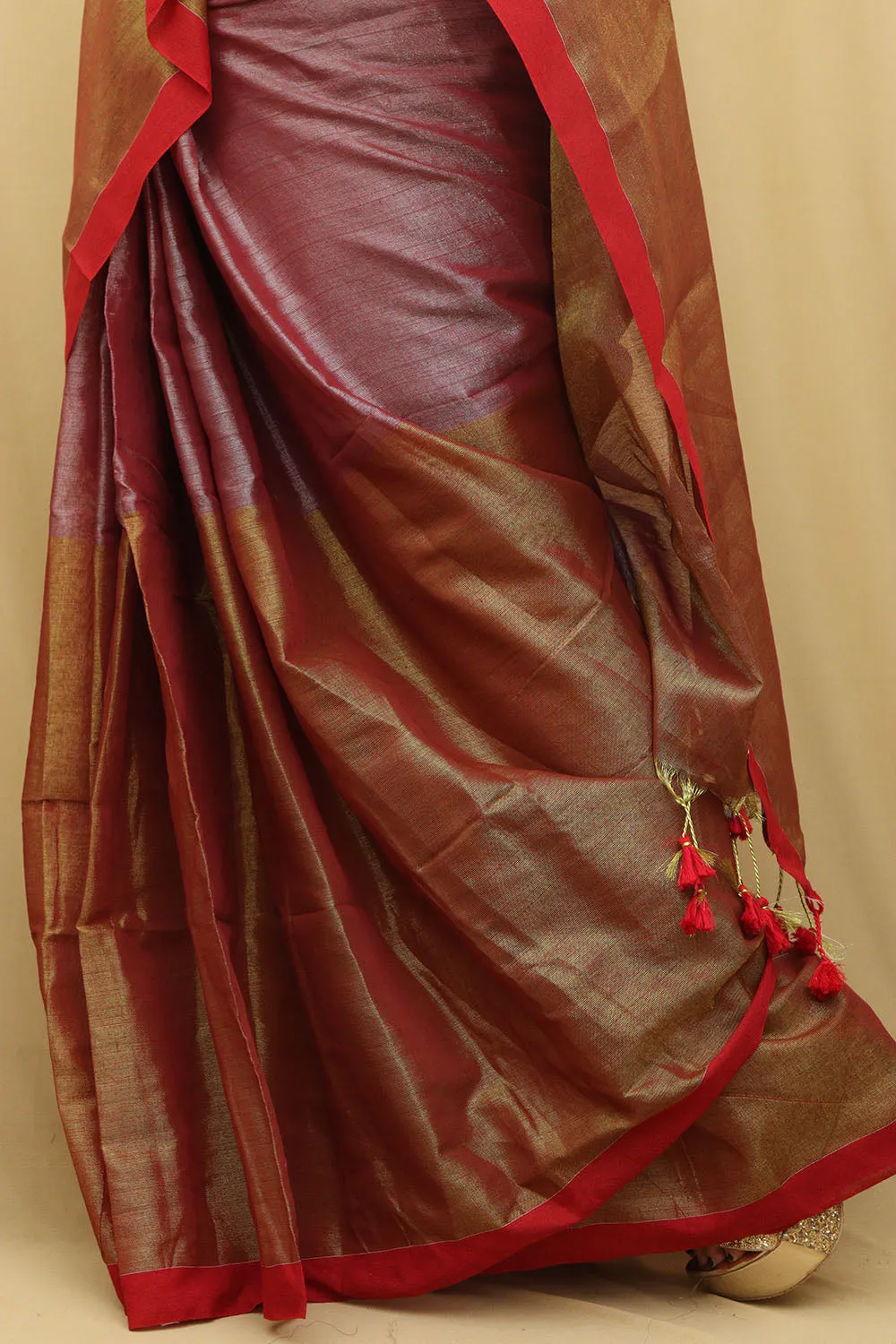 Stunning Pink & Gold Bengal Saree - Elegant & Timeless