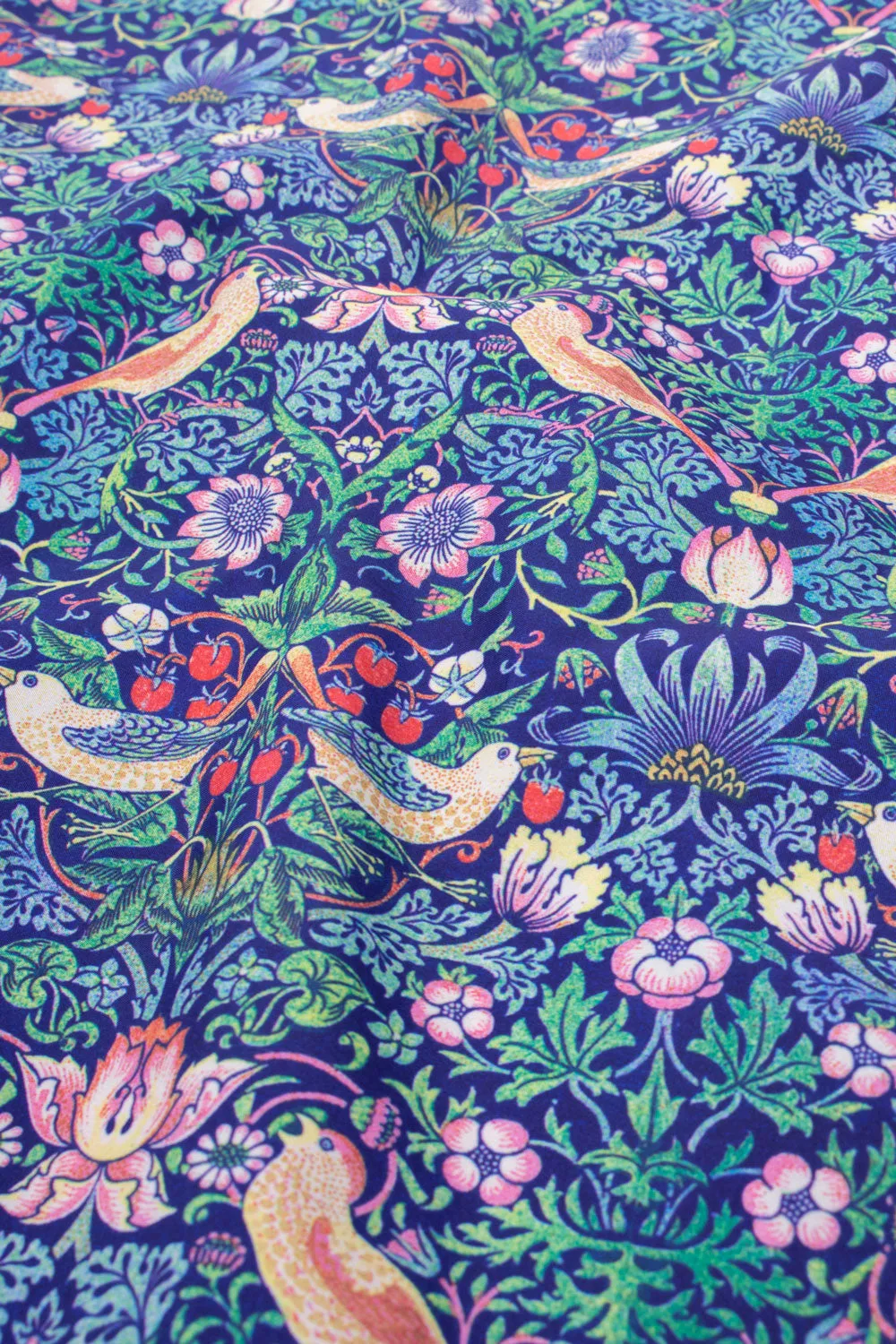 William Morris | Strawberry Thief